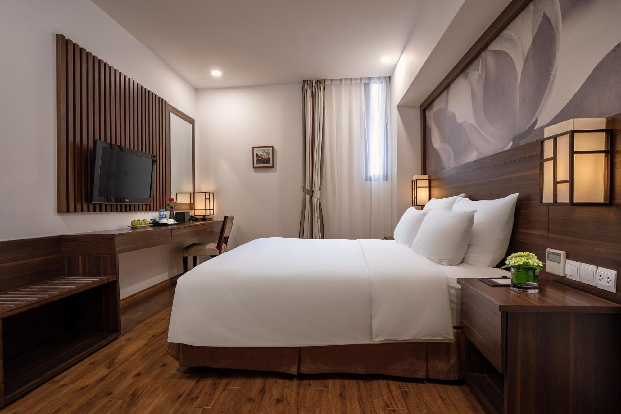 Deluxe Room No Window