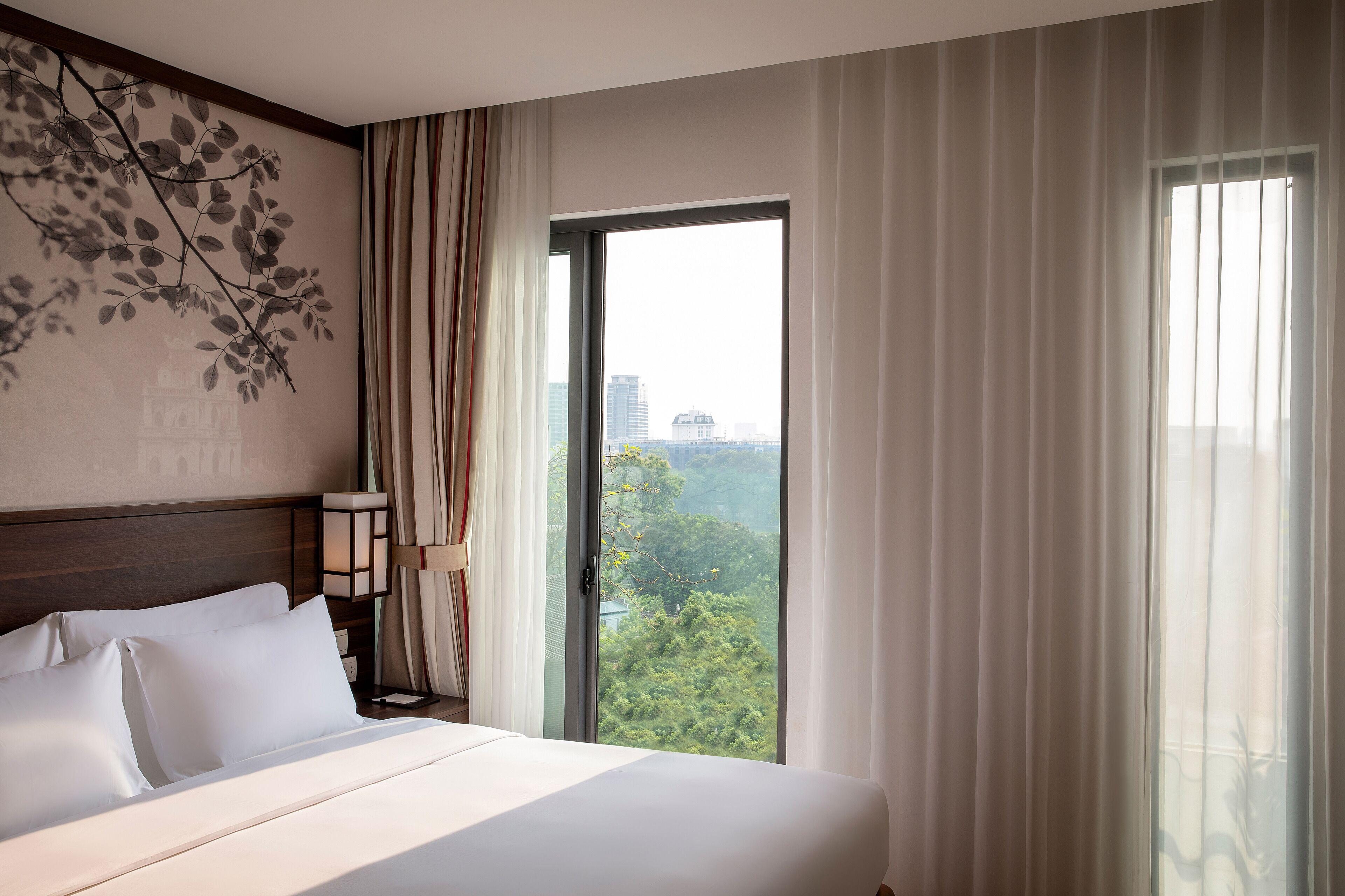 Suite with Balcony and Lake View,1716623666:JPEG